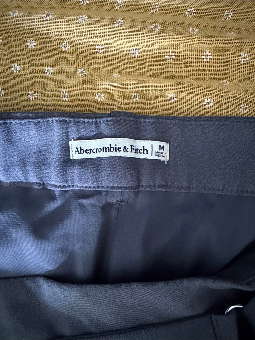 Abercrombie & Fitch Charcoal Wrap Cargo Mini Skort- Gray - Picture 4 of 4
